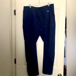 Figs womens XL skinny yola scrub pants